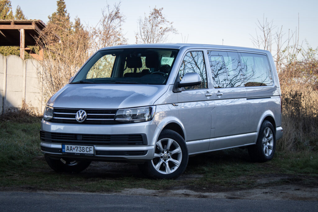 Volkswagen Caravelle 2.0 TDI LWB Highline // AJ NA SPLÁTKY / PROTIÚČET