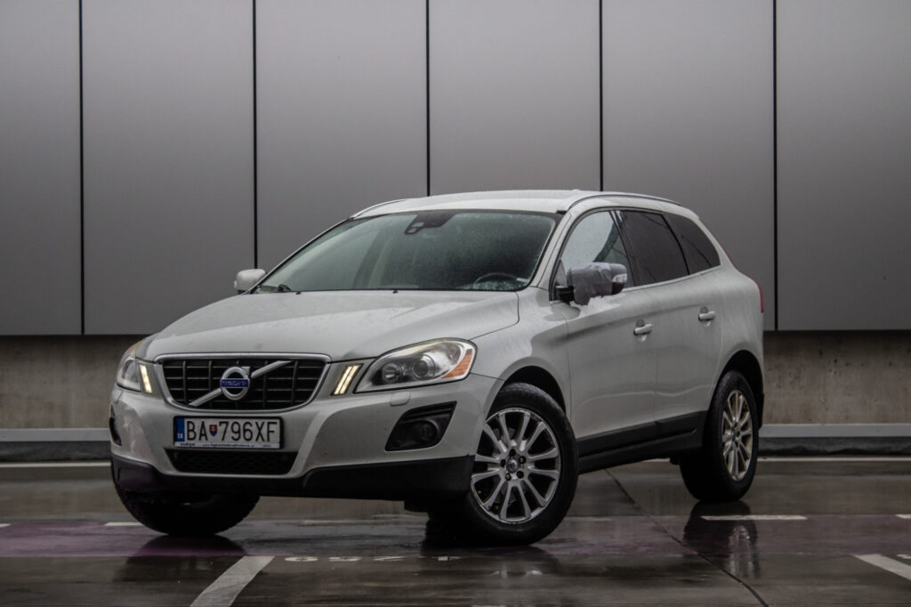 Volvo XC60 D5 151kw / AJ NA SPLÁTKY/ PROTIÚČET /