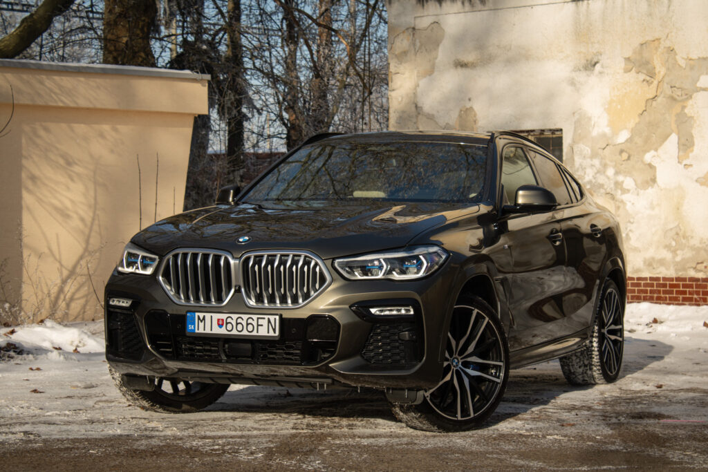 BMW X6 xDrive 40i mHEV A/T M-Packet  // AJ NA SPLÁTKY / PROTIÚČET//