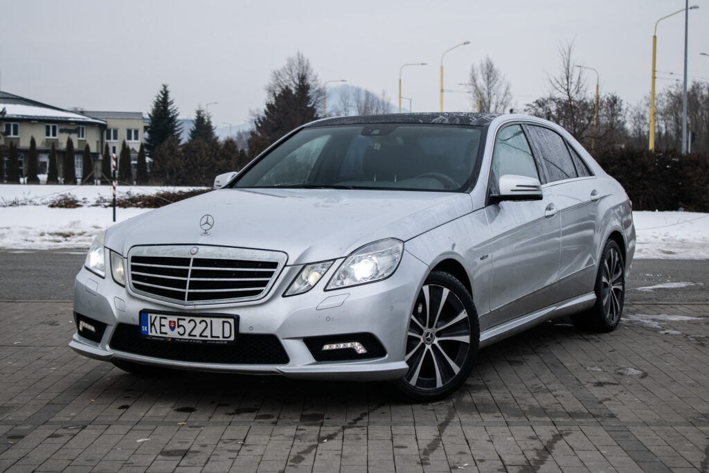 Mercedes-Benz E trieda Sedan 350 CDI BlueEFFICIENCY, 195kW (2011) / AJ NA SPLÁTKY / PROTIÚČET /