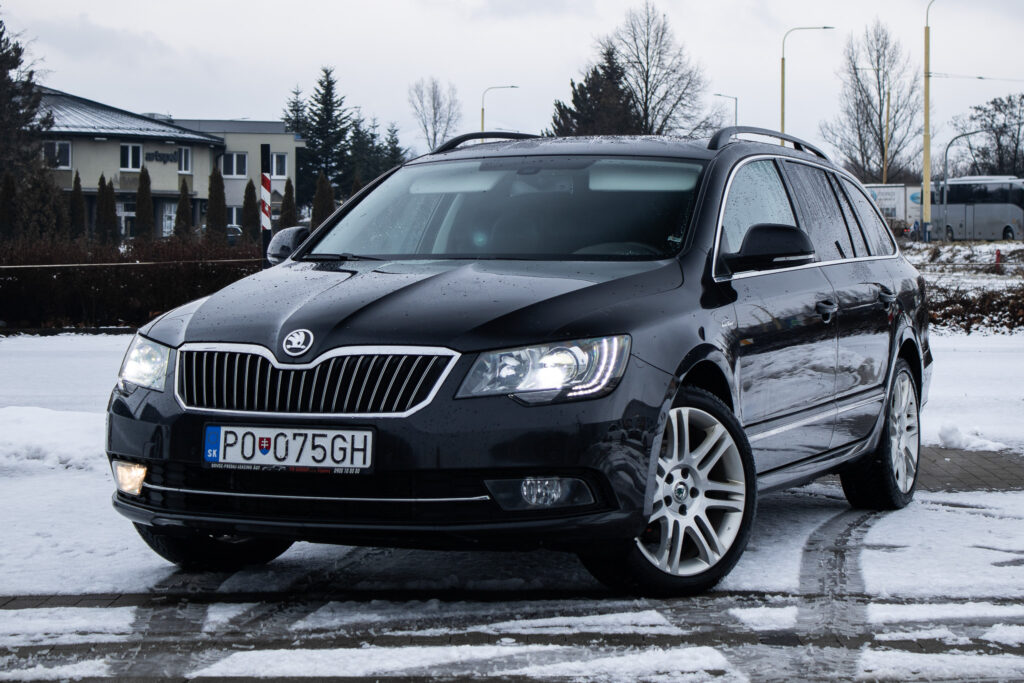 Škoda Superb Combi 2.0 TDI L&K DSG 4x4, 125kW (2014) / AJ NA SPLÁTKY / PROTIÚČET /