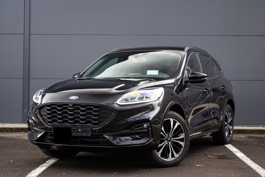 Ford Kuga 2.5 Duratec PHEV 225k ST-Line / AJ NA SPLÁTKY / PROTIHODNOTA /