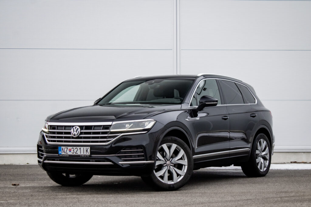 Volkswagen Touareg 3.0TDI V6 170kw 4motion AT/8 2019 / AJ NA SPLÁTKY / PROTIÚČET