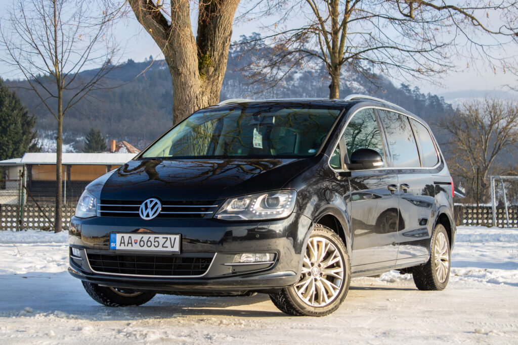 Volkswagen Sharan 2.0TDi Highline 7 miestne / AJ NA SPLÁTKY / PROTIÚČET /