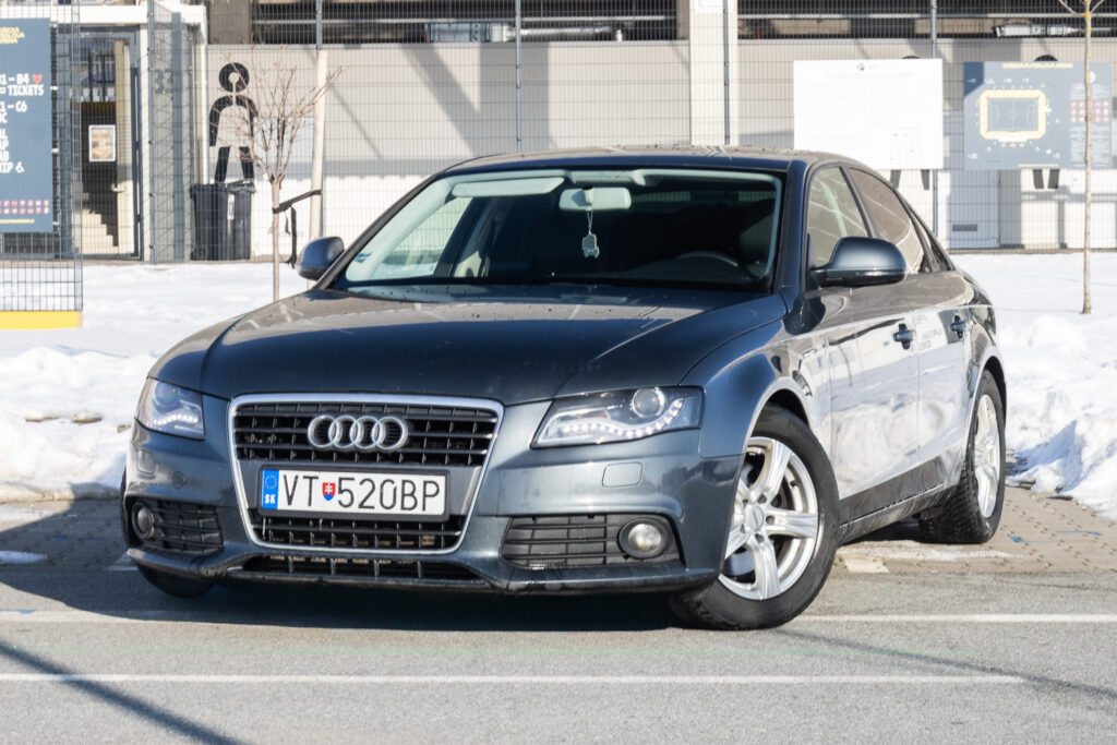 Audi A4 2.0 TDI, 105kW (2008) / AJ NA SPLÁTKY / PROTIÚČET /