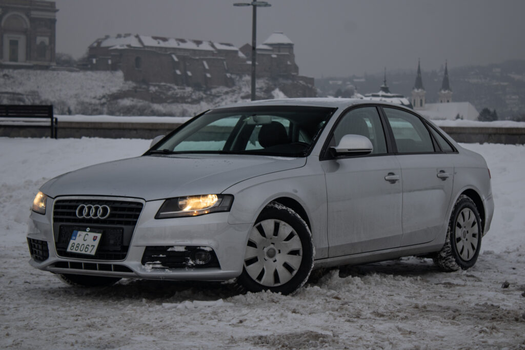 Audi A4 1.8TFSI 88kw MT/6 2008 / AJ NA SPLÁTKY / PROTIÚČET