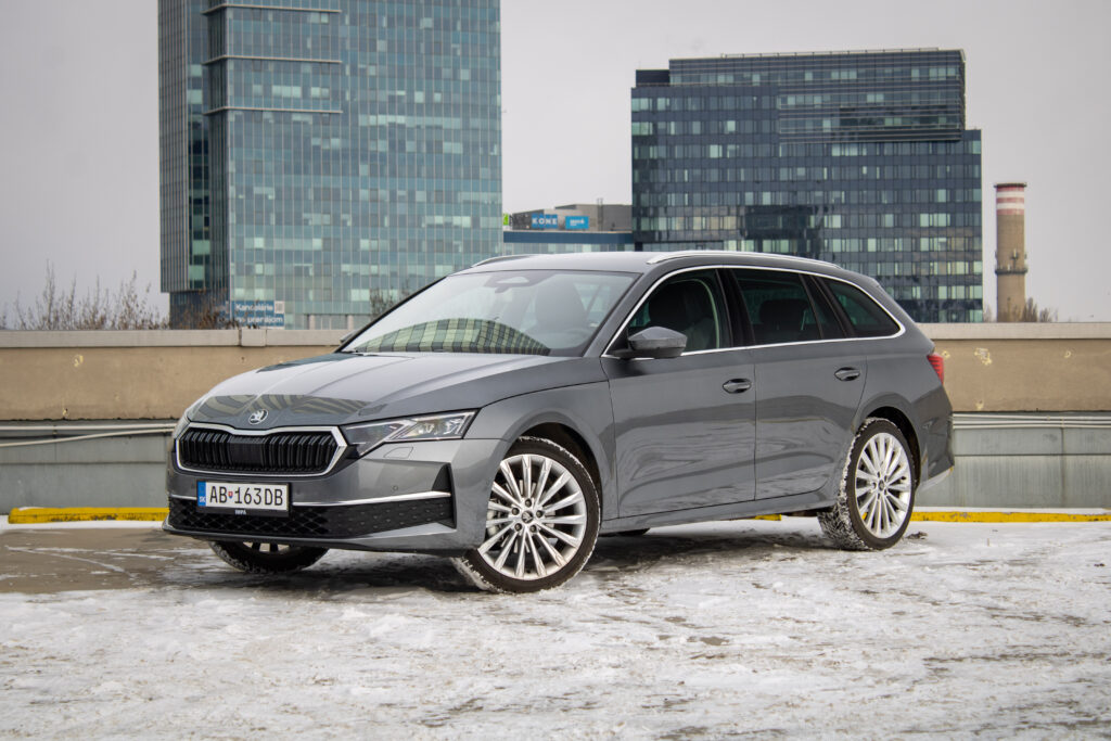 Škoda Octavia Combi Top Selection 1,5 TSI 110kW 7-st automat M-HEV /5r. ZÁRUKA/