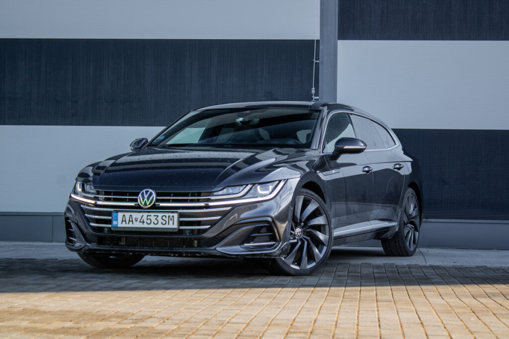 Volkswagen Arteon SB 2.0 TDI 4Motion R-Line / AJ NA SPLÁTKY / PROTIÚČET /