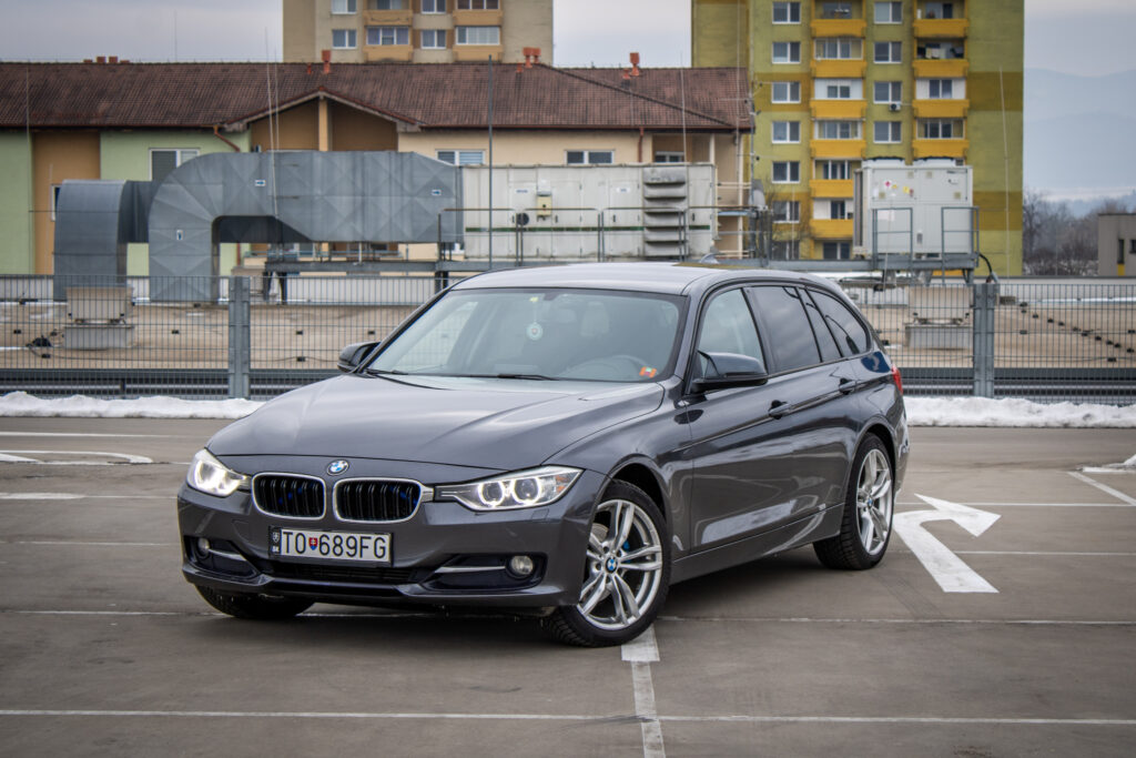 BMW Rad 3 Touring 320d  xDrive A/T, 135kW / AJ NA SPLÁTKY / PROTIÚČET /