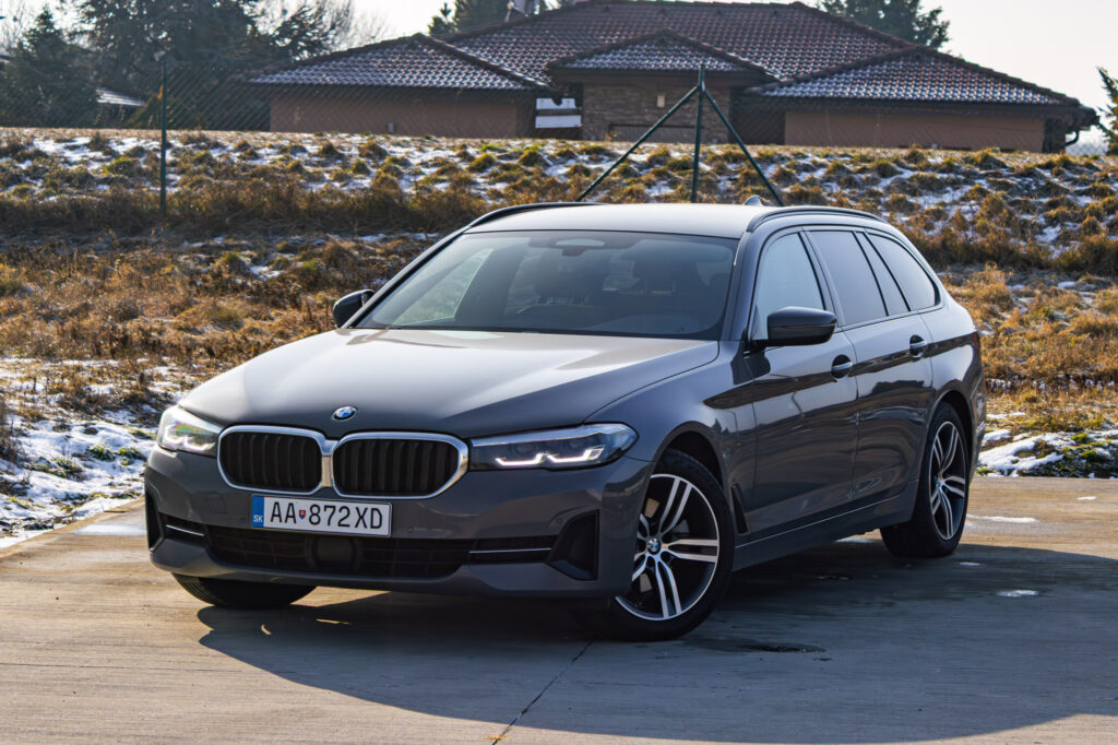 BMW Rad 5 Touring 520d mHEV 140kW / Aj na splátky / Protiúčet /