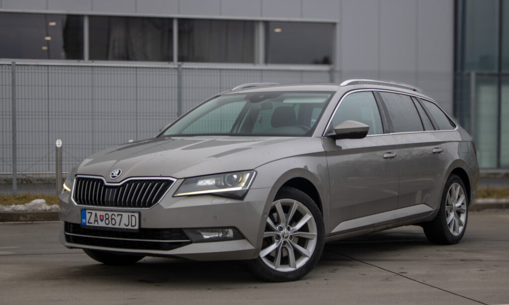 Škoda Superb Combi 2.0 TDI 4x4 Style EU6, 110kW / AJ NA SPLÁTKY / PROTIÚČET /