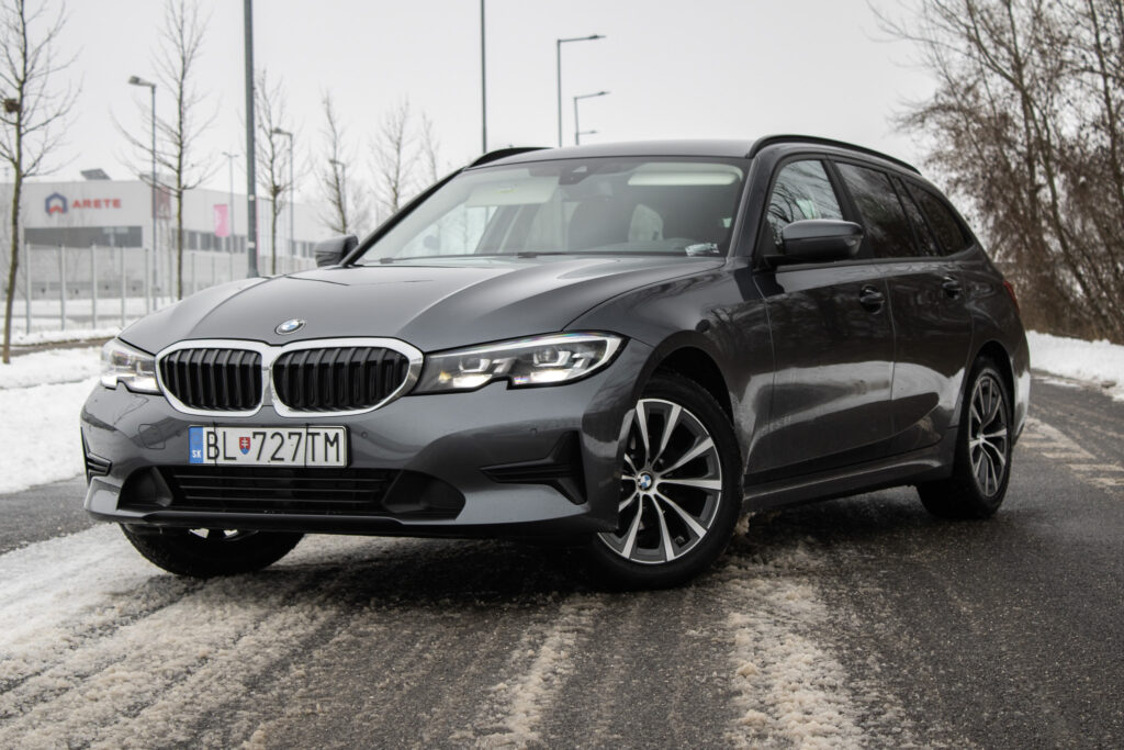 BMW Rad 3 Touring 318i  A/T