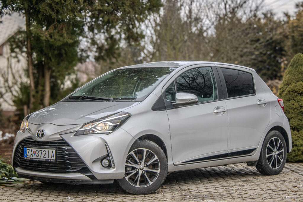 Toyota Yaris 1.5 VVT-iE Active Trend Multidrive S, 82kW, / AJ NA SPLÁTKY / PROTIÚČET /