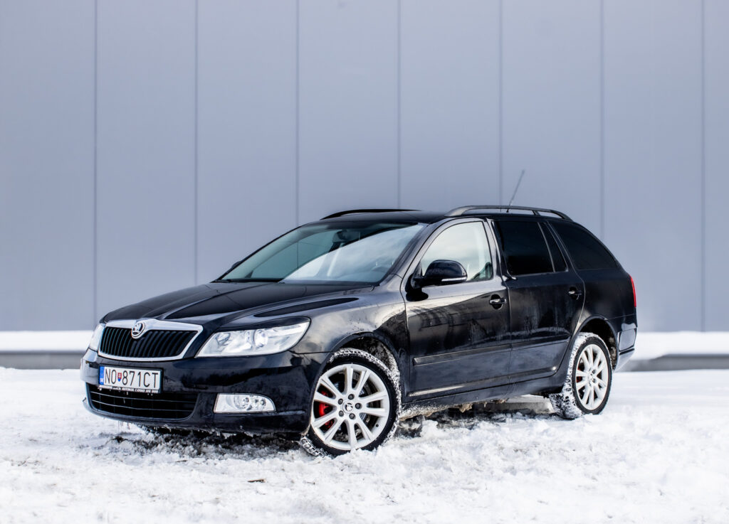 Škoda Octavia Combi 1.8 TSI Ambiente.  FINANCOVANIE/PROTIÚČET