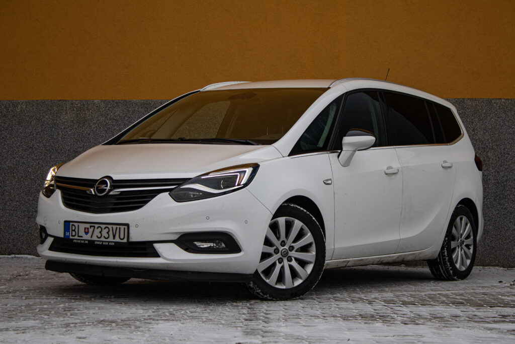 Opel Zafira Tourer 125kW AT 2019 / AJ NA SPLÁTKY / PROTIÚČET /