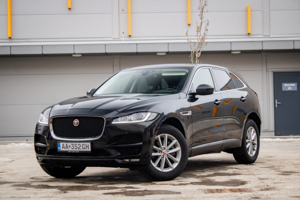 Jaguar F-Pace 2.0D 132kw 4x4 AT/8 2018 / AJ NA SPLÁTKY / PROTIÚČET