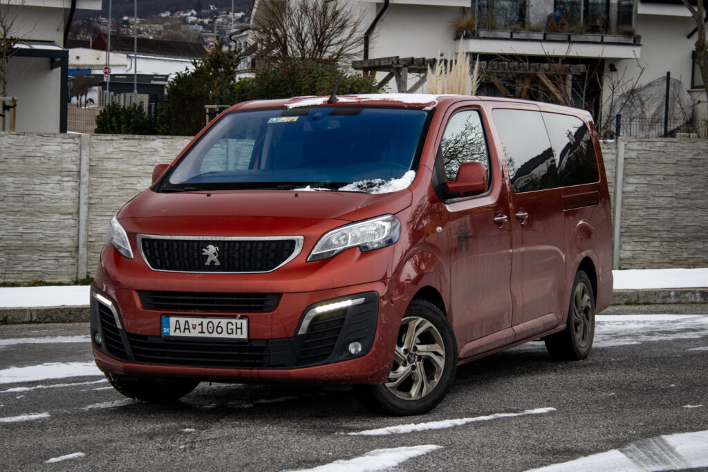 Peugeot Traveller 2.0 BlueHDi Long / AJ NA SPLÁTKY / PROTIHODNOTA /