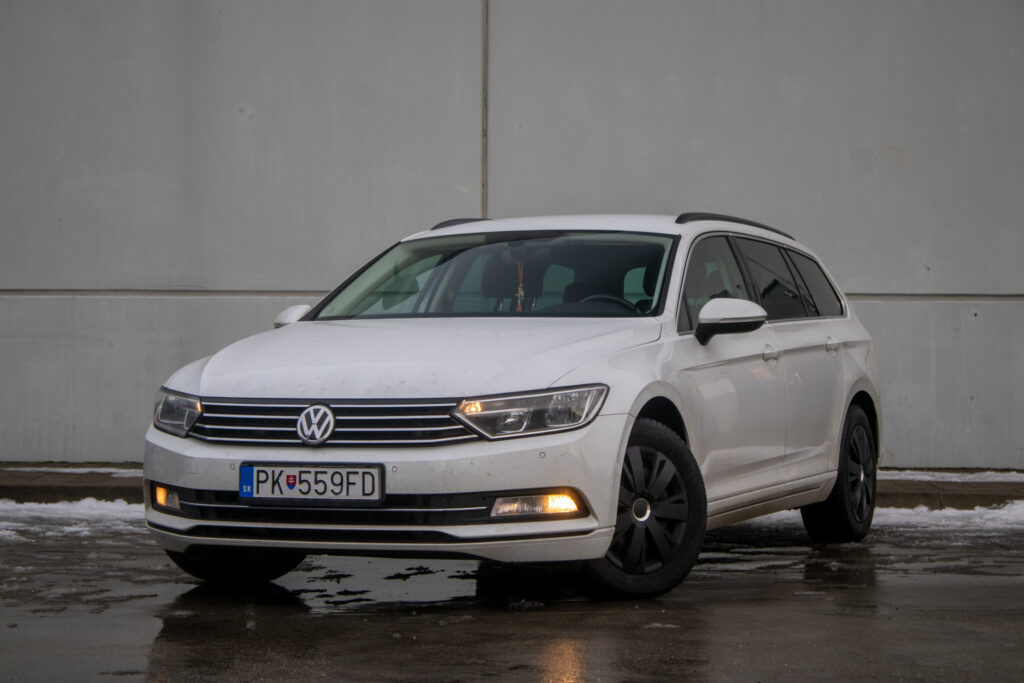 Volkswagen Passat Variant 2.0 TDI BMT Comfortline DSG AJ NA SPLÁTKY / PROTIÚČET