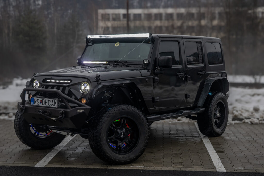 Jeep Wrangler Unlimited JK 3.6 V6 USA dovoz, 4x4, 4‑dverový / AJ NA SPL