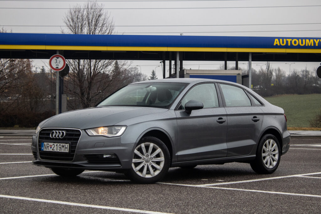 Audi A3 Sedan 1.6 TDI Ambition / AJ NA SPLÁTKY / PROTIHODNOTA /