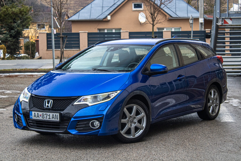 Honda Civic Tourer 1.8 i-VTEC Comfort / AJ SPLÁTKY / PROTIÚČET /