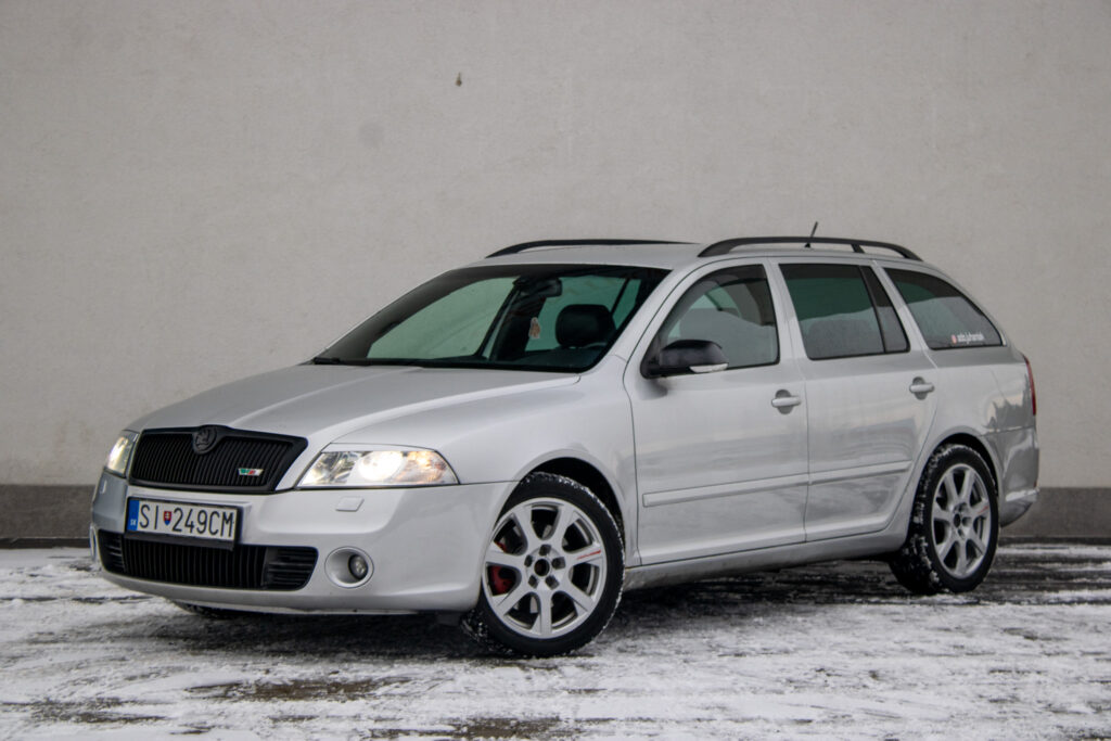Škoda Octavia Combi 2.0 TFSI RS, 147kW, M6, 5d. / AJ NA SPLÁTKY / PROTIÚČET /
