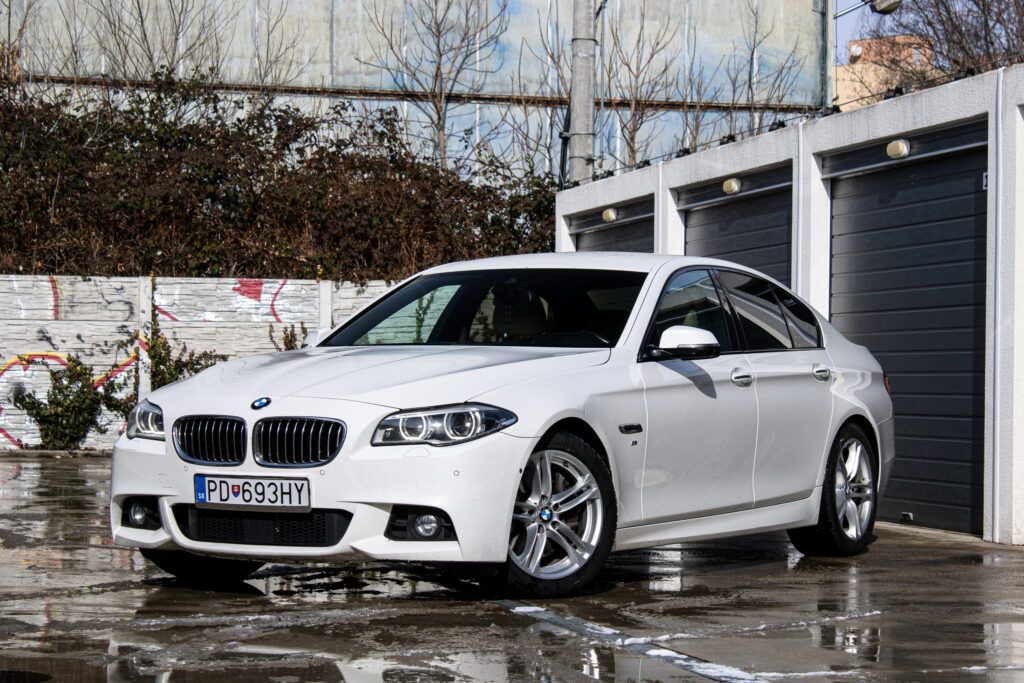 BMW Rad 5 525d M sport packet 160kW / AJ NA SPLÁTKY / PROTIHODNOTA /