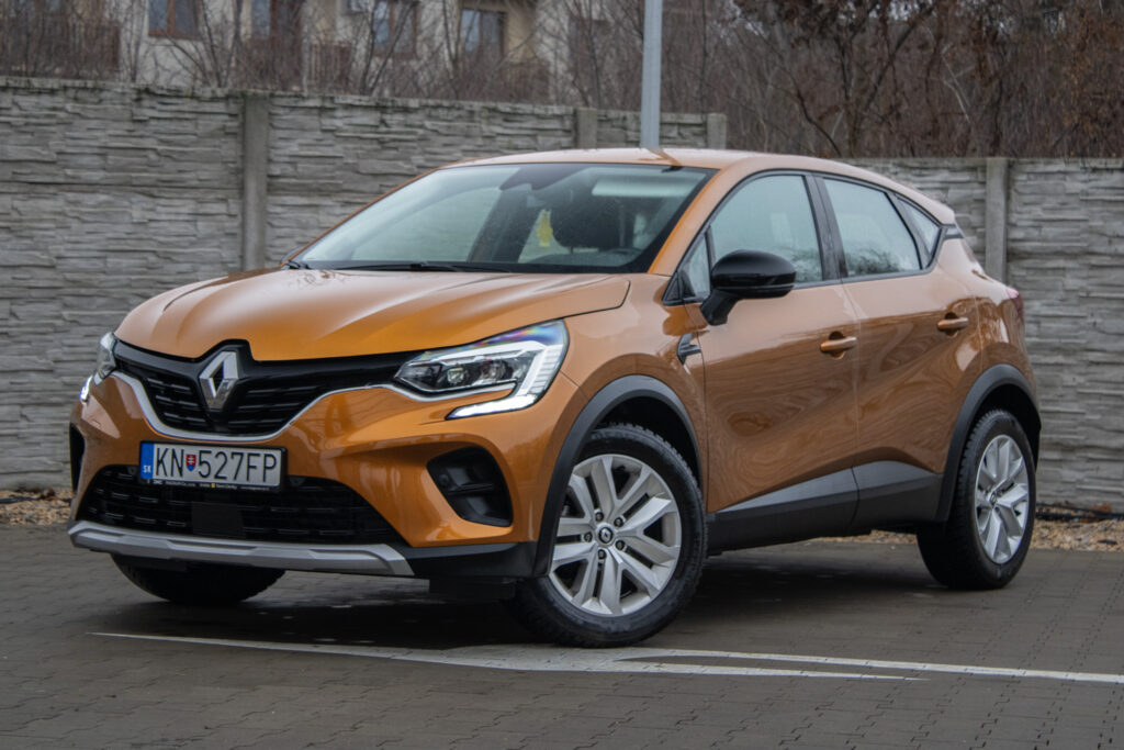 Renault Captur 1.0TCe 67kw MT/6 2022 / AJ NA SPLÁTKY / PROTIÚČET