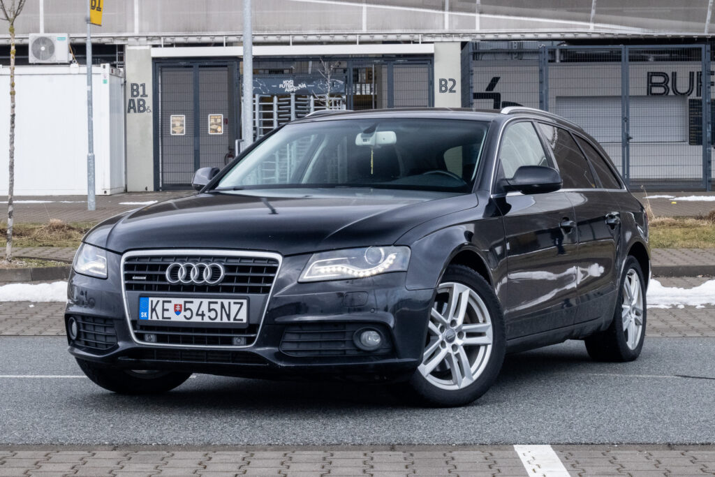 Audi A4 Avant 2.0 TDI quattro, 125kW (2010) / AJ NA SPLÁTKY / PROTIÚČET /