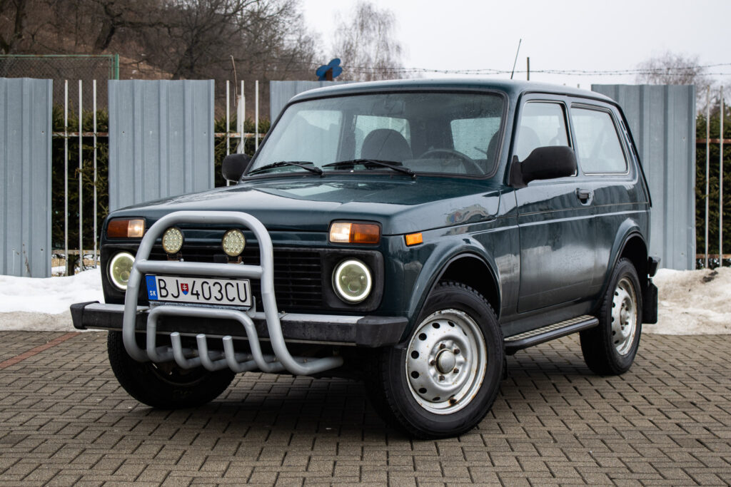 Lada Niva 61kW (2015) / AJ NA SPLÁTKY / PROTIÚČET /