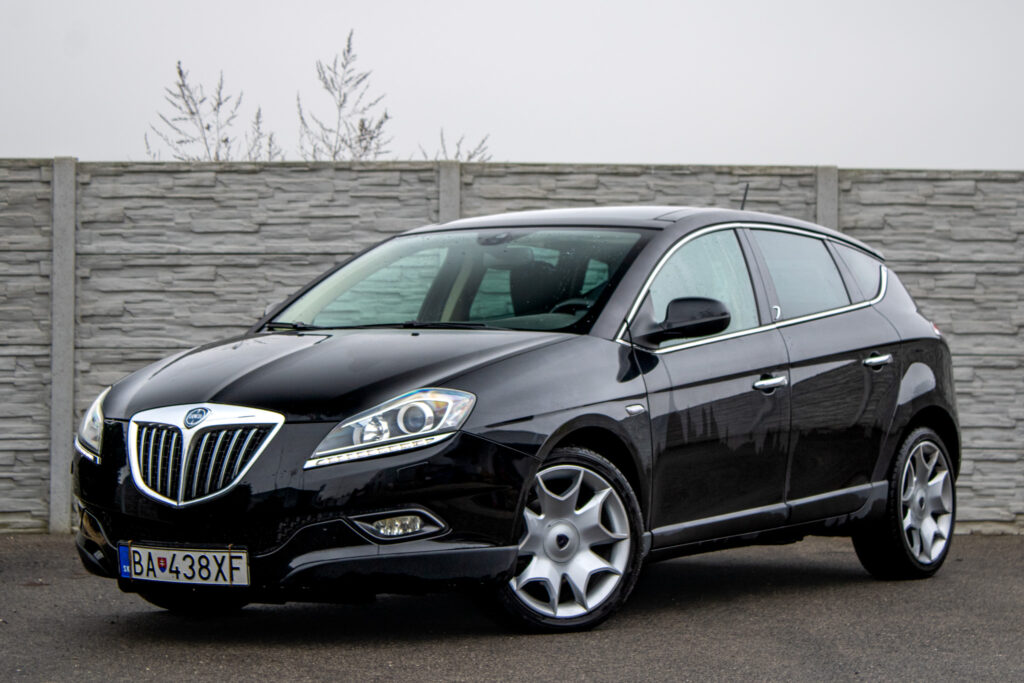 Lancia Delta 1.9 JTD TwinTurbo Platino / AJ NA SPLÁTKY / PROTIÚČET /