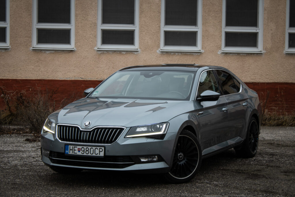 Škoda Superb 2.0 TDI Style DSG EU6  / AJ NA SPLÁTKY / PROTIÚČET/