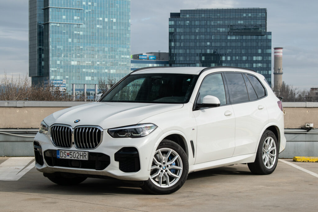 BMW X5 xDrive 30d 210kw M Paket, SK, 1.majiteľ, AJ NA SPLÁTKY / PROTIÚČET