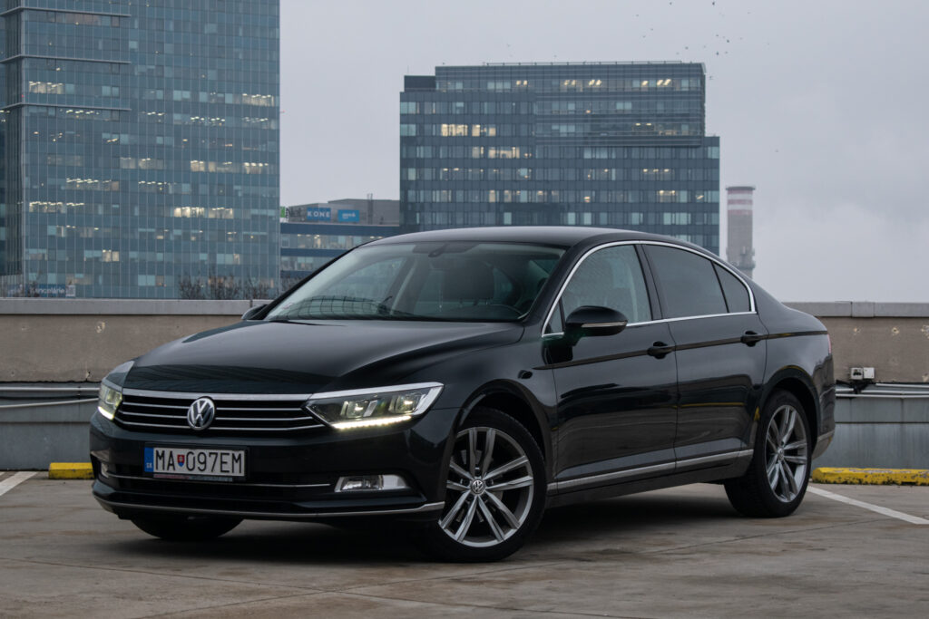 Volkswagen Passat 2.0 TDI 110kw DSG A6 AJ NA SPLÁTKY / PROTIÚČET