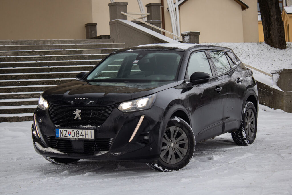 Peugeot 2008 1.2 PureTech / AJ NA SPLÁTKY / PROTIHODNOTA /