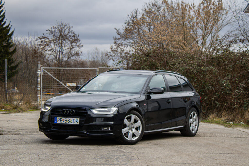 Audi A4 Avant 3.0 TDI V6 quattro S tronic, 180kW, A7, 5d. /AJ NA SPLÁTKY / PROTIÚČET