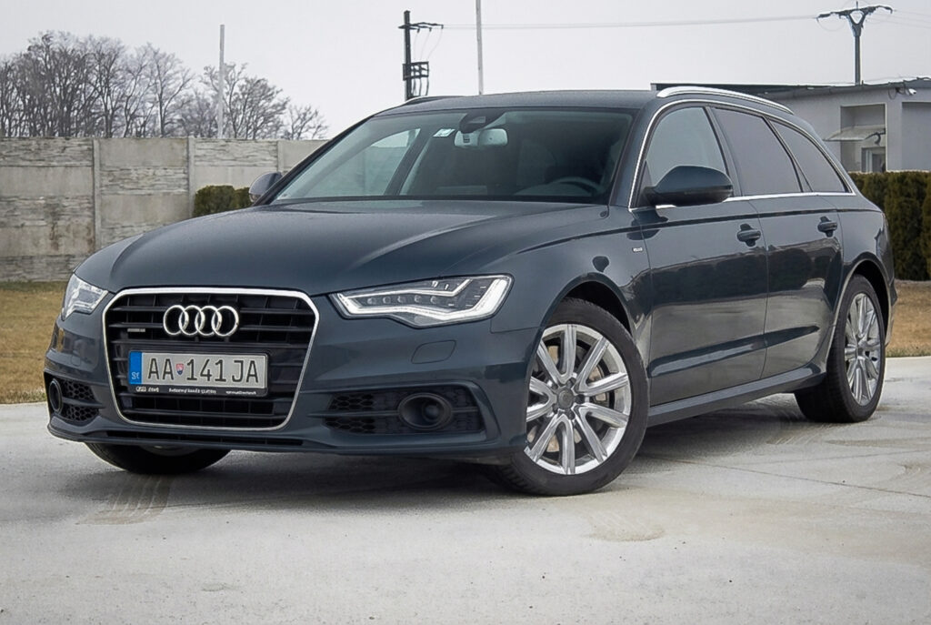 Audi A6 Avant 3.0 TFSI Quattro S tronic / AJ NA SPLÁTKY / PROTIÚČET /