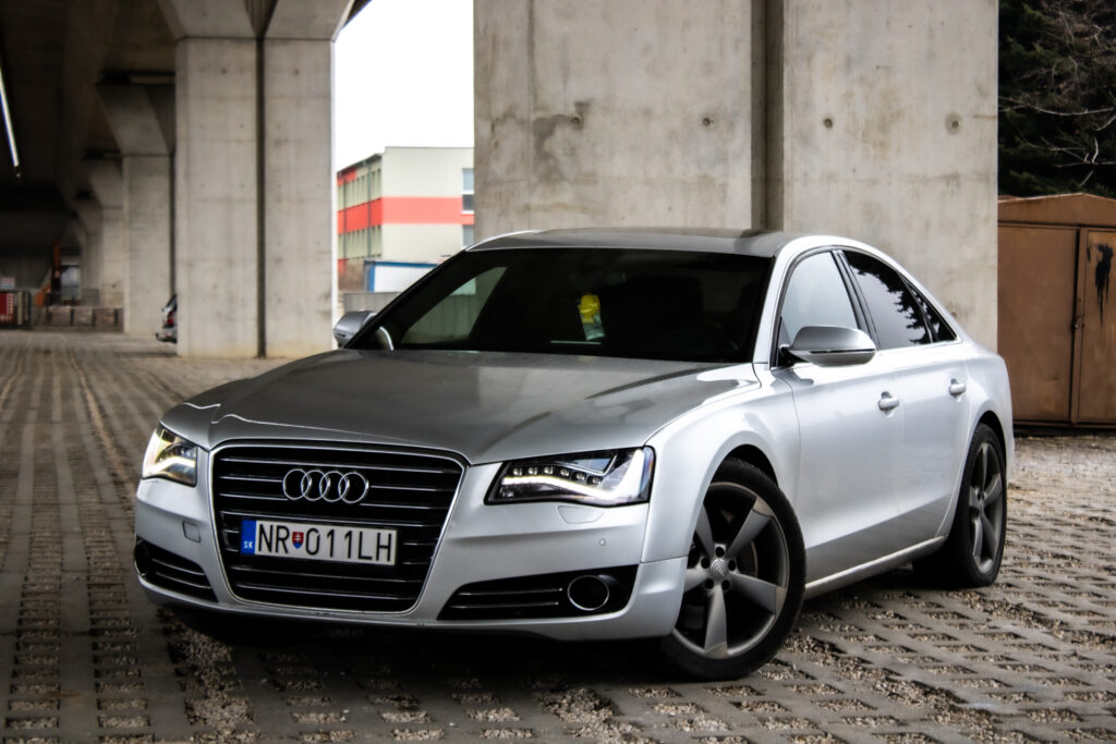 Audi A8 4.2 TDI V8 350k quatrro, 258kW, AT8, Bose, Strešné /AJ NA SPLÁTKY /PROTIÚČET/