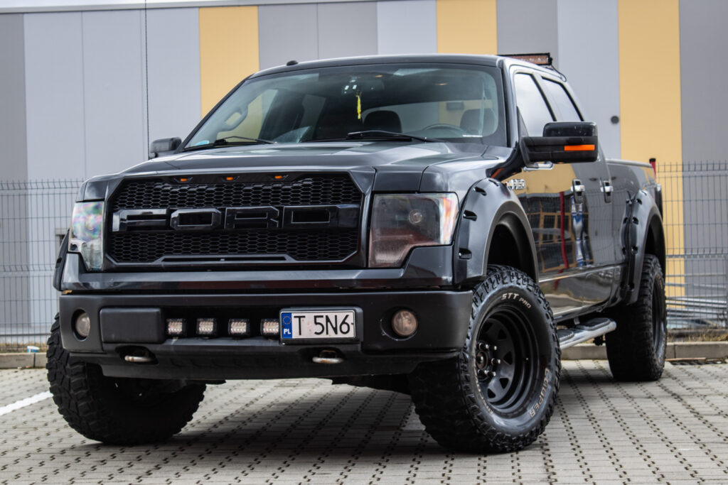 Ford F-150 5.4 V8 236kW / AJ NA SPLÁTKY / PROTIÚČET /