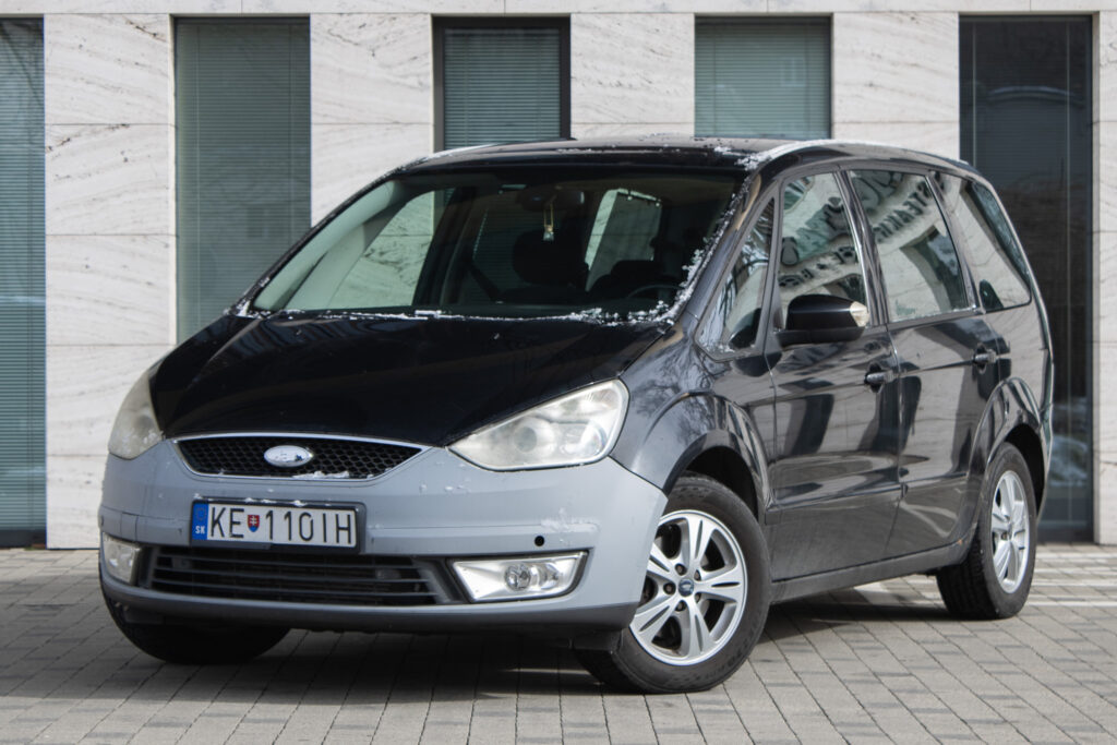 Ford Galaxy 2.0 TDCi DPF Titanium / Automat / 96kW / AJ NA SPLÁTKY / PROTIÚČET