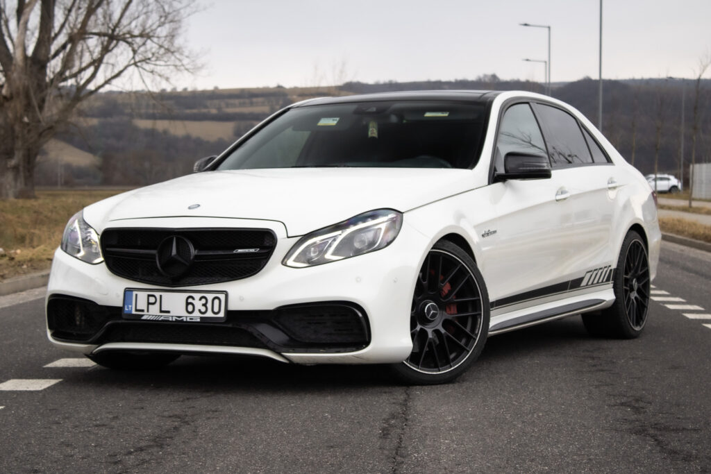 Mercedes-Benz E trieda Sedan E63 AMG