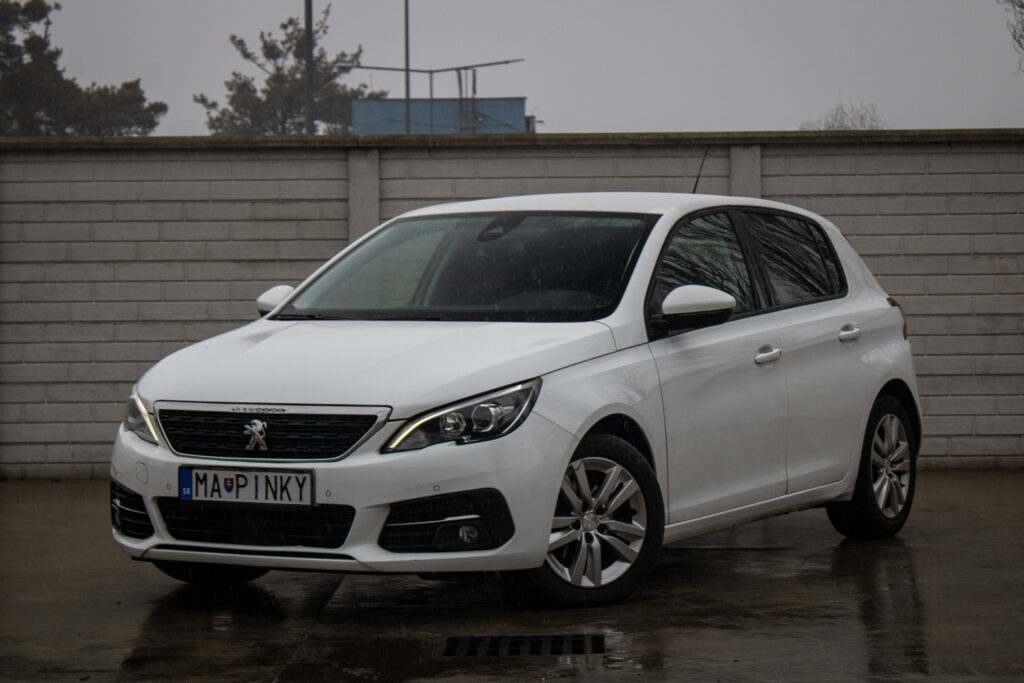Peugeot 308 1.6HDi Allure 88kW EAT/6 5d. / AJ NA SPLÁTKY / PROTIÚČET