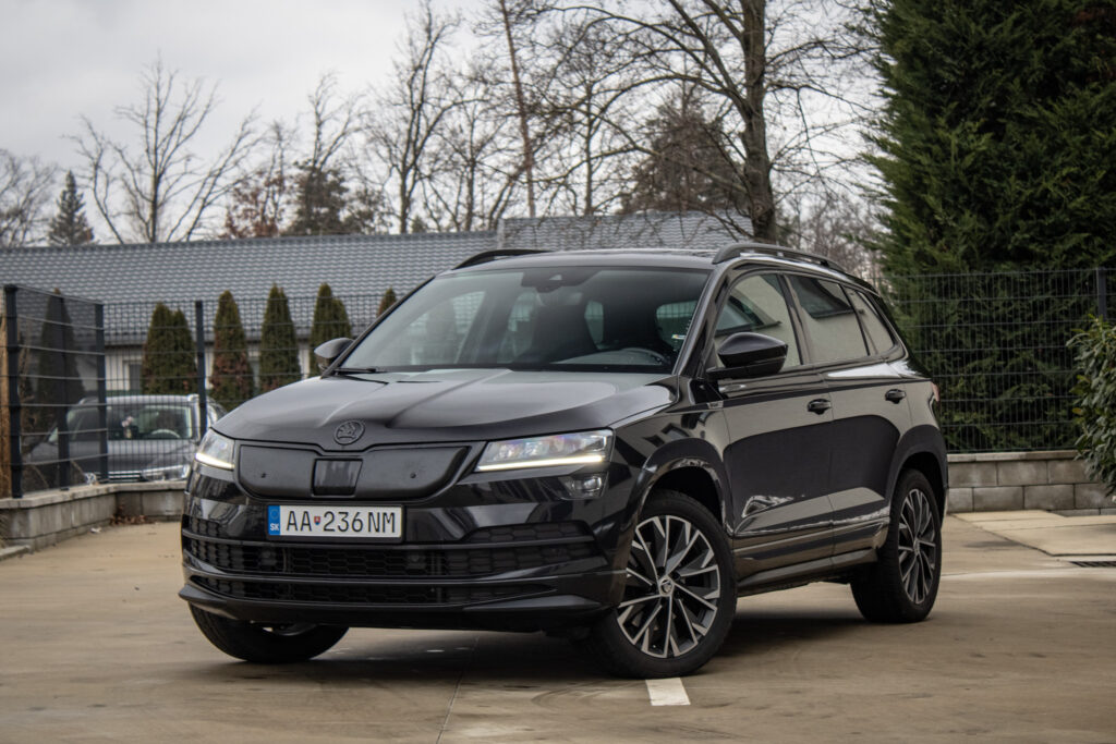 Škoda Karoq 2.0 TDI Sportline DSG 4x4 110kW / AJ NA SPLÁTKY / PROTIÚČET