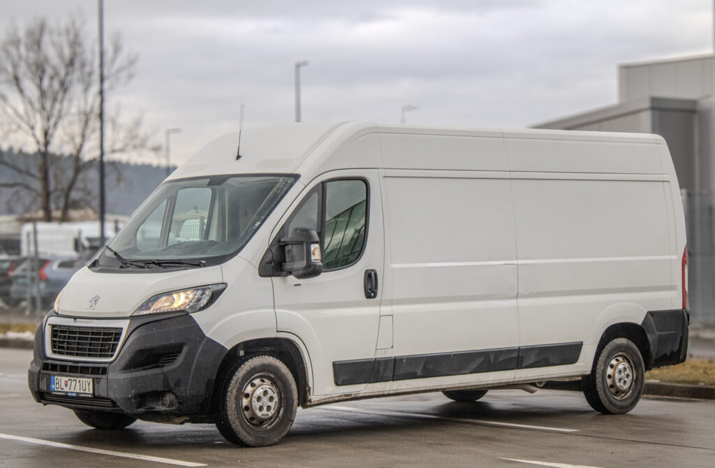 Peugeot Boxer 2.0 BlueHDi 160k 333 L3