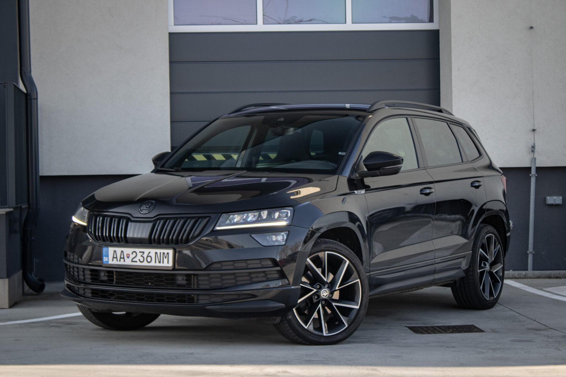 Škoda Karoq 2.0 TDI Sportline DSG 4x4 110kW / AJ NA SPLÁTKY / PROTIÚČET