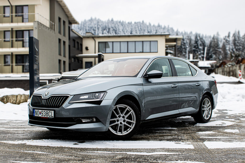 Škoda Superb 2.0 TDI 190k 4x4 L K DSG EU6.   FINANCOVANIE/PROTIÚČET