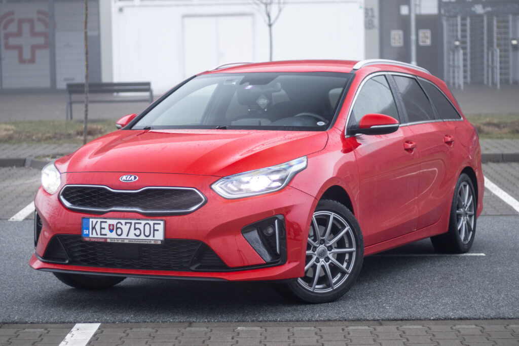 Kia Ceed SW 1.6 CRDi GT-Line A/T, 100kW (2020) / AJ NA SPLÁTKY / PROTIÚČET /