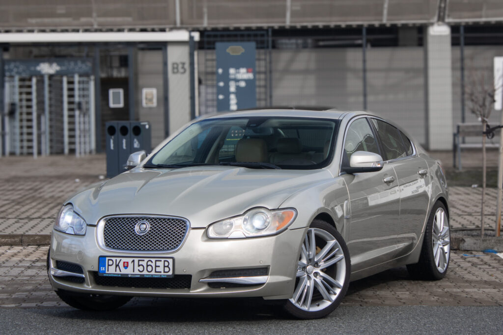 Jaguar XF 3.0l V6 (LPG) / 175kW / AJ NA SPLÁTKY / PROTIÚČET