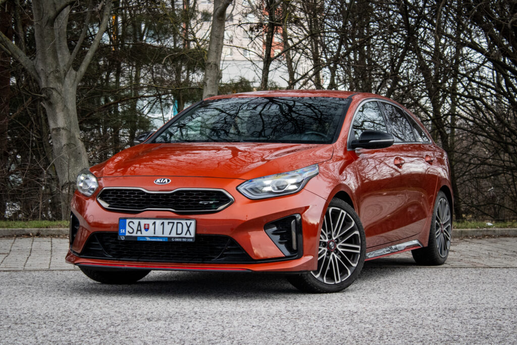 Kia ProCeed 1.6 T-GDi GT 150kw AT/7 2019 / AJ NA SPLÁTKY / PROTIÚČET