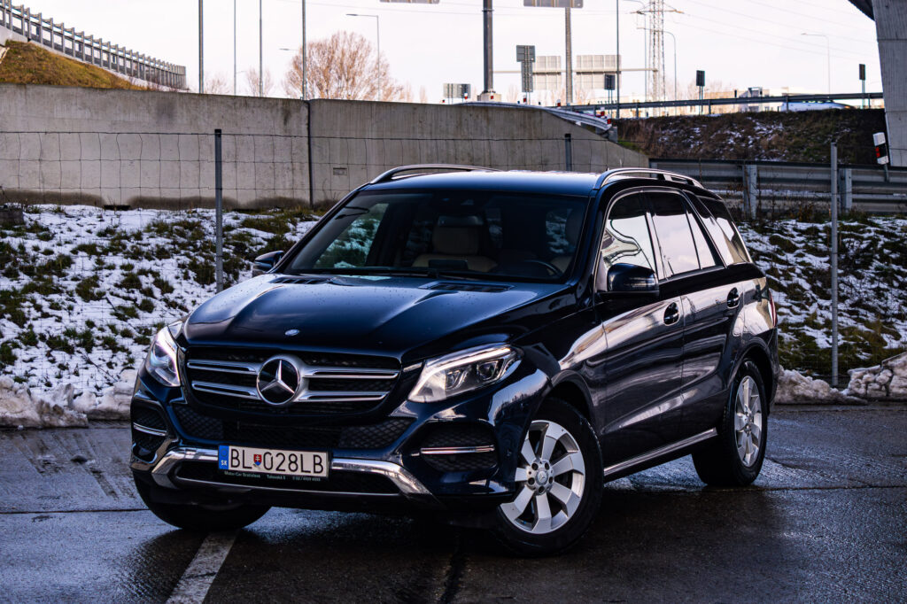Mercedes-Benz GLE350d 190kW 4Matic / FULL LED Matrix / Aj na splátky / Protiúčet /